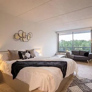 Modern Close To World And Free Parking Apartment Kissimmee