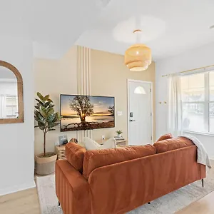 Casa vacanze Super Boho- At Toho's Water Sleeps 6 *