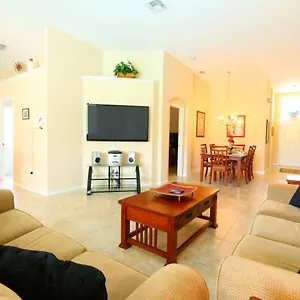 4 Bed 2245 Ferienhaus *