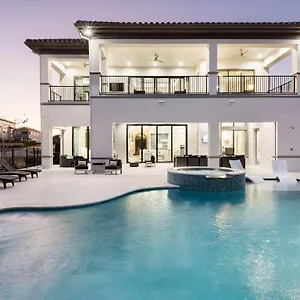 Deluxe 8 Bdrm Mansion With Swim Up Bar And Pool Slide At Reunion キシミー