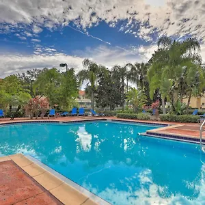 Townhome With Lanai And Pool Access About 10 Mi To Disney! Дом отдыха