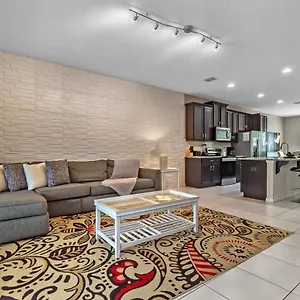 3 Bedrooms - 3,5 Bathrooms - Solara 1564 Cp Kissimmee