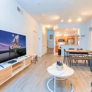 Upgraded 4bd Near Location Family Friendly
