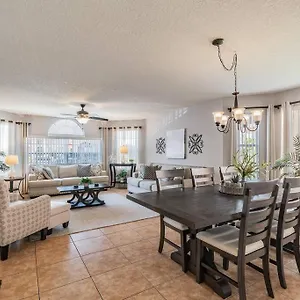 Daire At First Sight! New Home, Sleeps 6, Pool, Patio, No Steps, Rates! Kissimmee