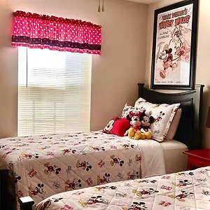 Mickey's Magic Retreat - In Gated Community With Private Back Patio & Hot Tub! Townhouse בית נופש קיסימי
