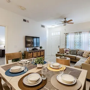 Spectacular And Resort! Near Dis, Splash Park, With Boats, Pool, And Has It All! Rates Too! * キシミー