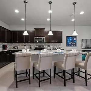 Bsv8912 - 10 Bedroom 6 Bathroom Luxury In Windsor At Westside