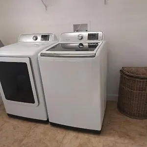 בית נופש Fantastic 2 King Bed Ensuite W Heated Pool Minutes To