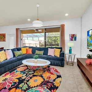 Oasis With Heated Pool Marvel And Nemo Near