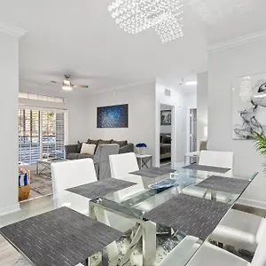 Holiday home Royale Blue *
