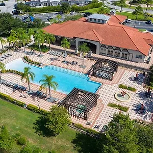 בית נופש Elegant With Pool & Spa, Close To