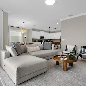6 Bedrooms- 5 Bathrooms Champions Gate 8979 Pt キシミー