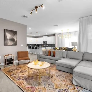 6 Bedrooms- 5 Bathrooms- Storey 2809 Bd