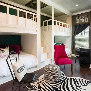 Upscale 5 Bdrm With Immersive Themes At Reunion *