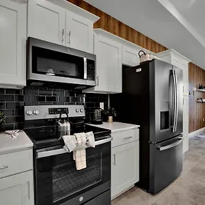 아파트 2 Bedrooms- 2 Bathrooms- Storey 3191-405 Pc *