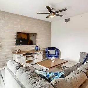 Lovely Thematic 2br With 2 Clubhouses & Waterpark Vakantiehuis *