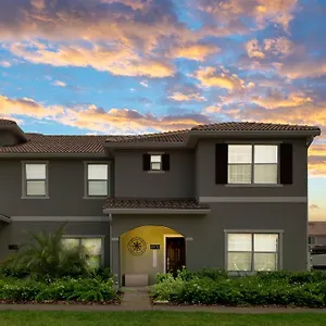 5 Bedrooms - 4 Bathrooms - Storey 4970 Wa Сasa de vacaciones *