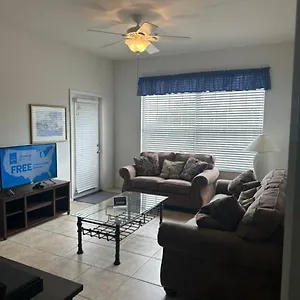 בית נופש Amazing 2 Bed Close To קיסימי