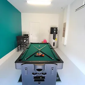 Getaway W Pool, Spa, Wifi, And Game