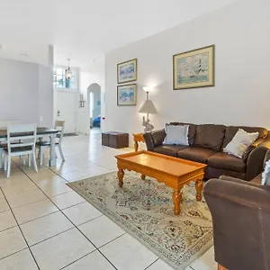 Three Bed Private Pool Just Steps Away From ヴィラ *