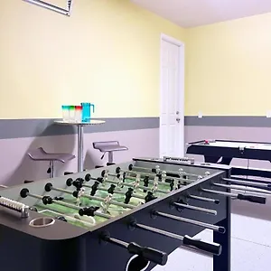 בית נופש Beautiful Pool With And Game Room-9007pc קיסימי