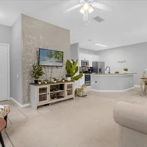 4 Bedrooms- 3 Bathrooms- Terra 4746 Vb בית נופש