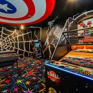 Amazing 8br W Theme Rms Game Theater * Kissimmee