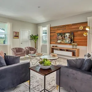 Chic Luxury Decor Prime Location Game Bliss Kissimmee