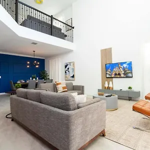 Super Luxury Modern Home, Prime Location * Kissimmee
