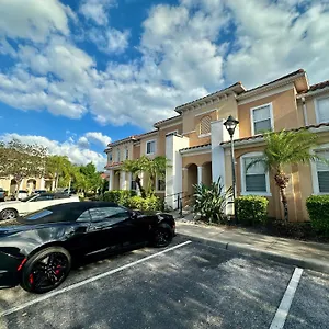 Grand Panoramic 3br Townhouse Near