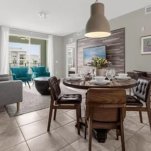 Modern With Gorgeous Patio Views * キシミー