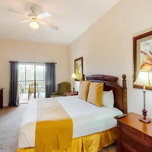 Spacious 3/2 Near Parks Apartment *