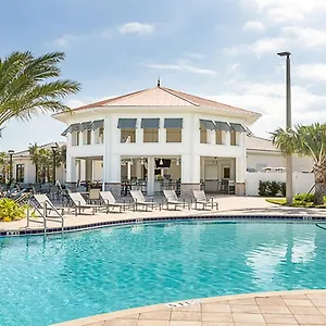 בית נופש Magical 10-bedroom Getaway Awaits!