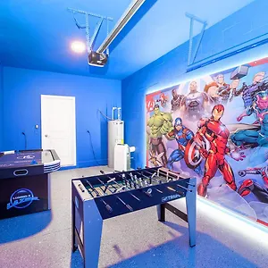 Дом отдыха Bright & Airy 5br With Pool