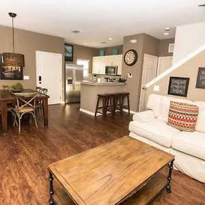 Semesterbostad Beautiful 4-bedroom House Near Kissimmee