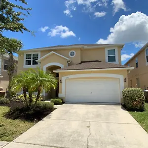 Seasons 6 Bedrooms, 4 Masters And Water View Kissimmee