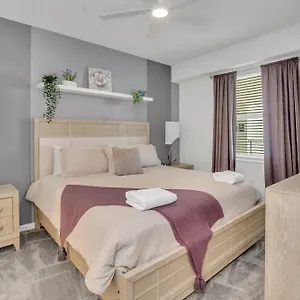 Stylish 2-bed With Amenities/patio *
