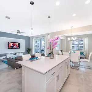 3180-202bv Storey Lake, 2/2 Garden View