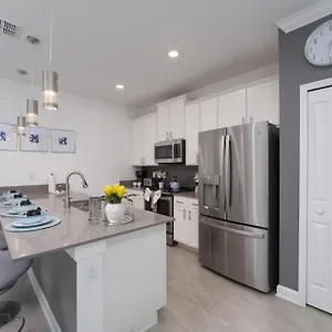 Brand New Luxury 5 Bedroom Pool 272