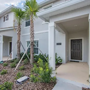 4907ja Townhouse 4 Bedrooms & 3 Bathrooms + Pool *