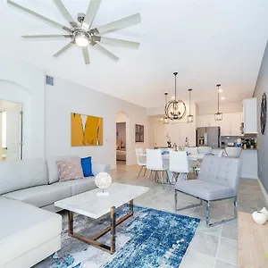 Magic Championsgate Town 15 Min From World, 7 Pools, Gym, Golf, Arcade, Water Park And More! *