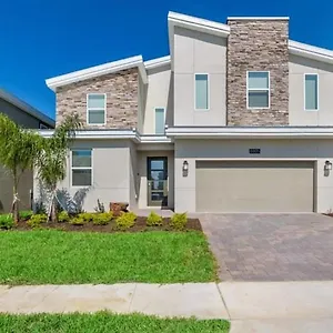 Spacious 8 Bedroom In Orlando6665 Villa Kissimmee