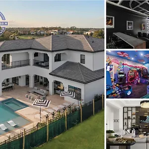 Luxurious 8 Bedroom In Orlando6596 Kissimmee