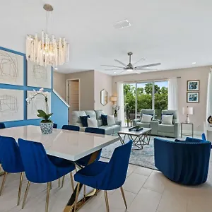 Experience The Harmony Of Luxury And Comfort Villa *