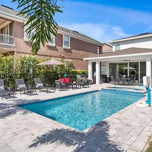 Rent The Perfect 4 Bedroom Reunion 1018