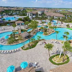 Luxury 5 Bedroom 4 Bath Private Pool 239