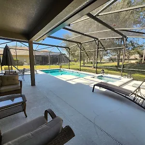 Semesterbostad Amazing 5bd/5ba House With Pool And Tv Near