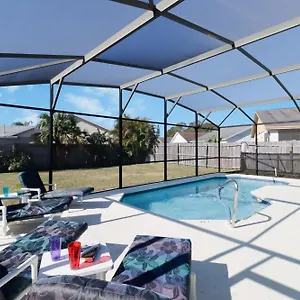 Ideal For Couples Or Families Looking For A Vacation With Private Pool And Yard 度假居 基西米