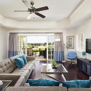 Ferienhaus Centre Court Cay *