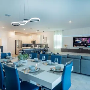 9114 Luxury Private Pool Villa *